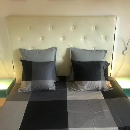 Juncos Ii Playa del Inglés